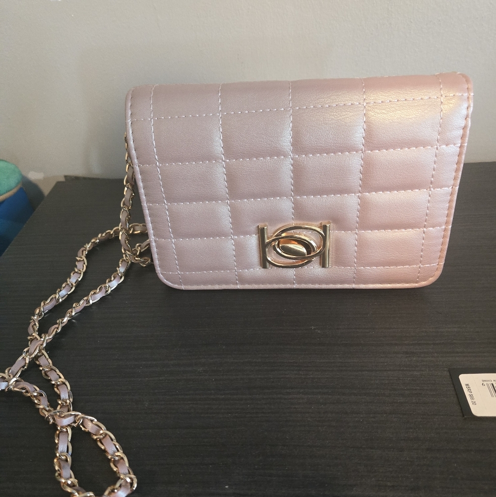 Bebe Jacari Crossbody Bag Iridescent Mauve Quilted Gold Chain⁸look